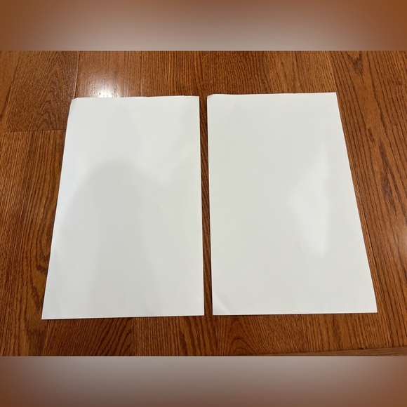 Taylor Swift Books and Posters Bundle - Picture 9 of 9